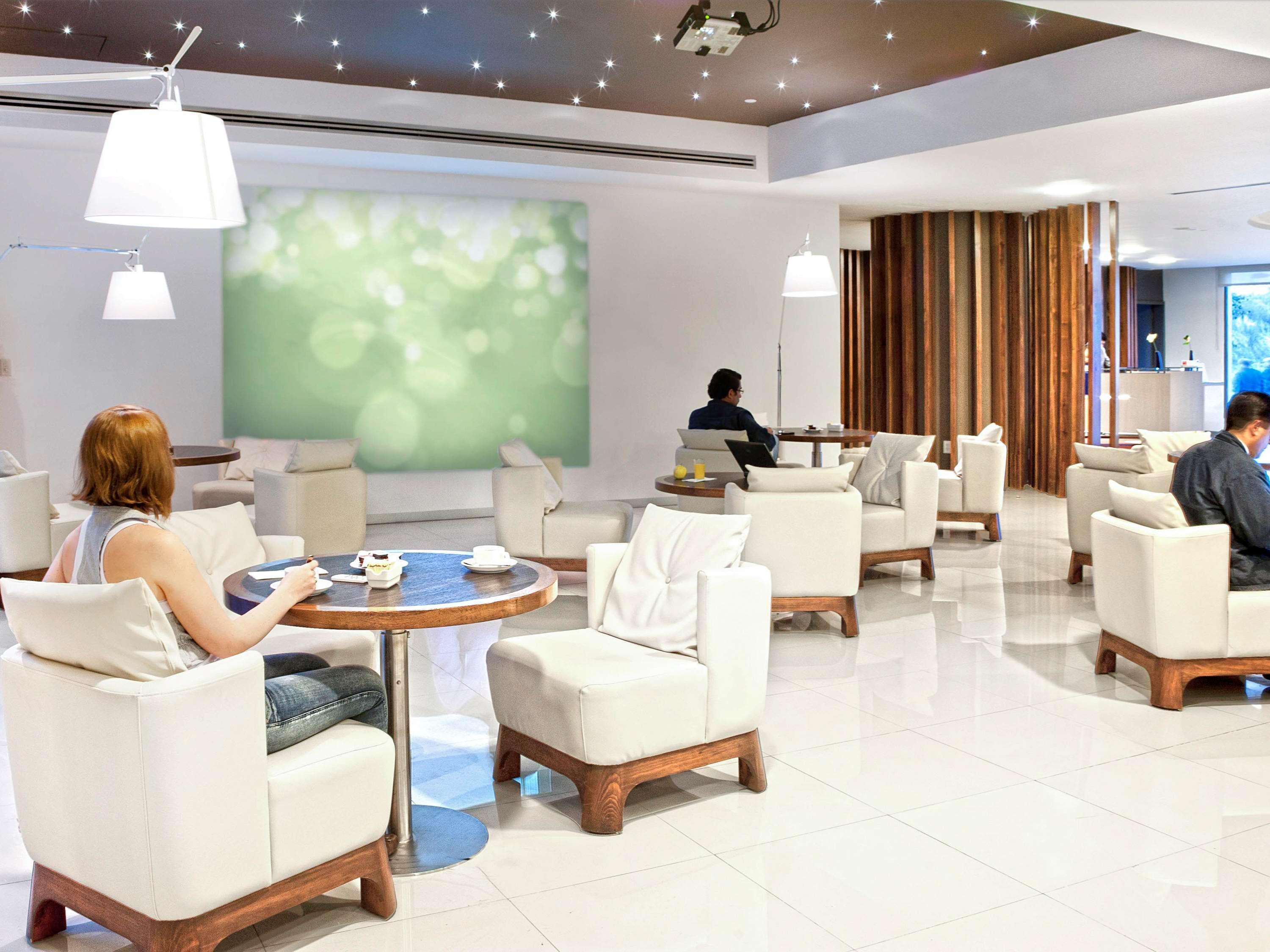 Novotel Mexico City Santa Fe Экстерьер фото