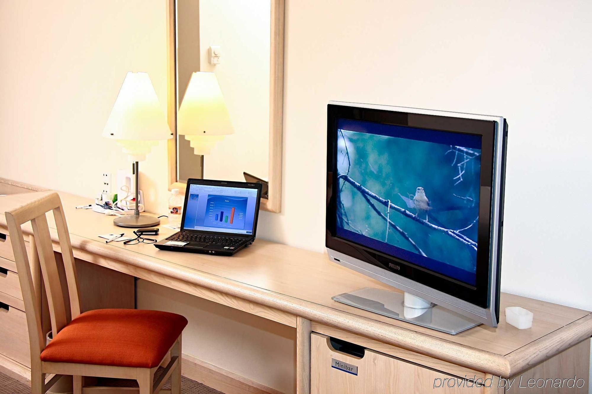 Novotel Mexico City Santa Fe Экстерьер фото